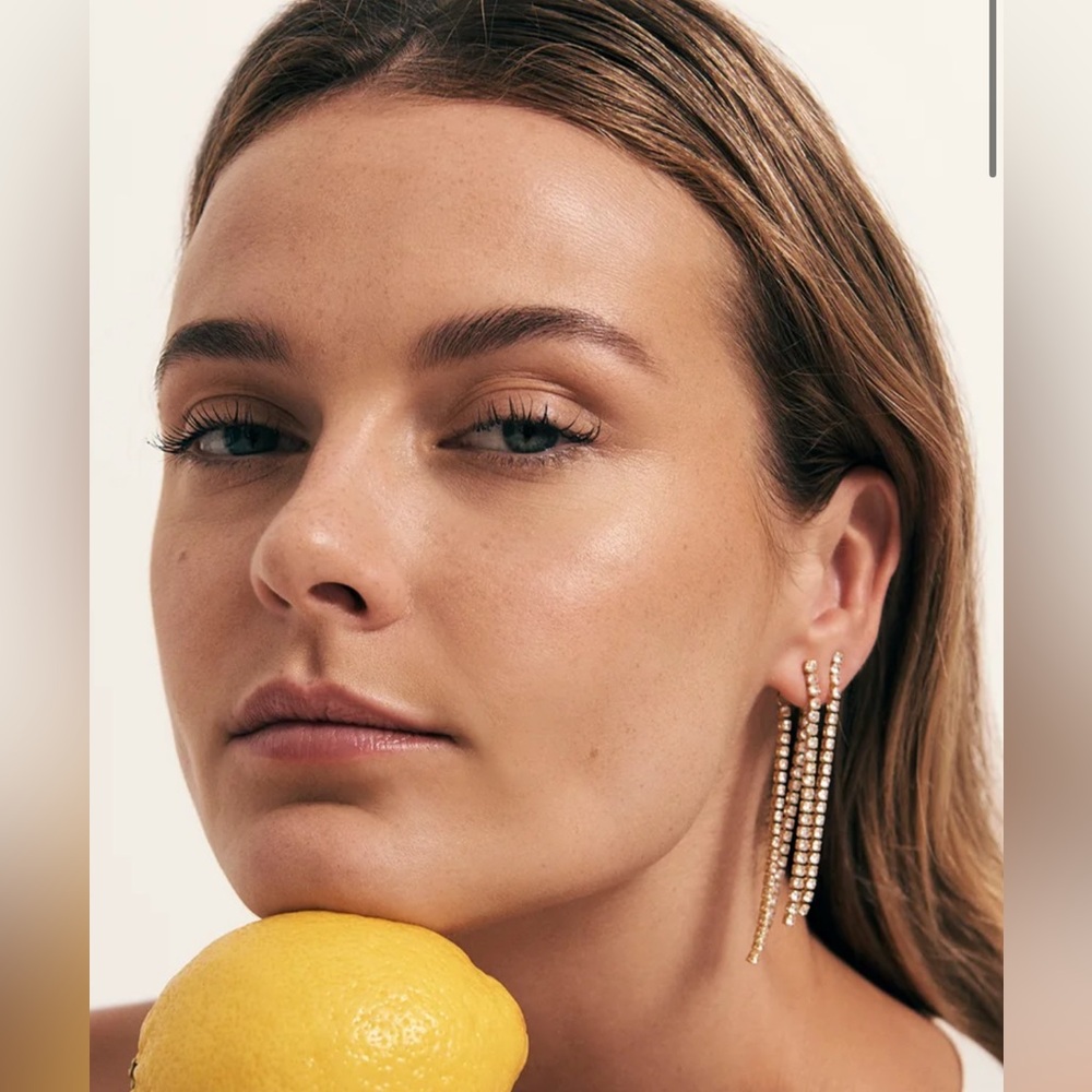 BNIB Specciale Sole Crystal Drop Earrings